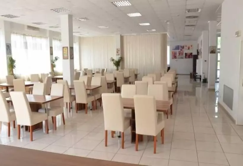 هتل Adria Sport