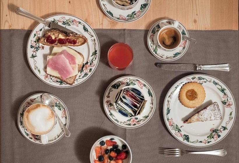 בית מלון כפרי Meuble Garni Della Contea