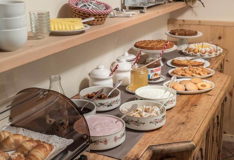 בית מלון כפרי Meuble Garni Della Contea