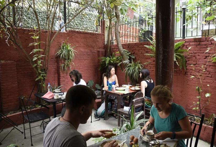 هتل Family Peace House