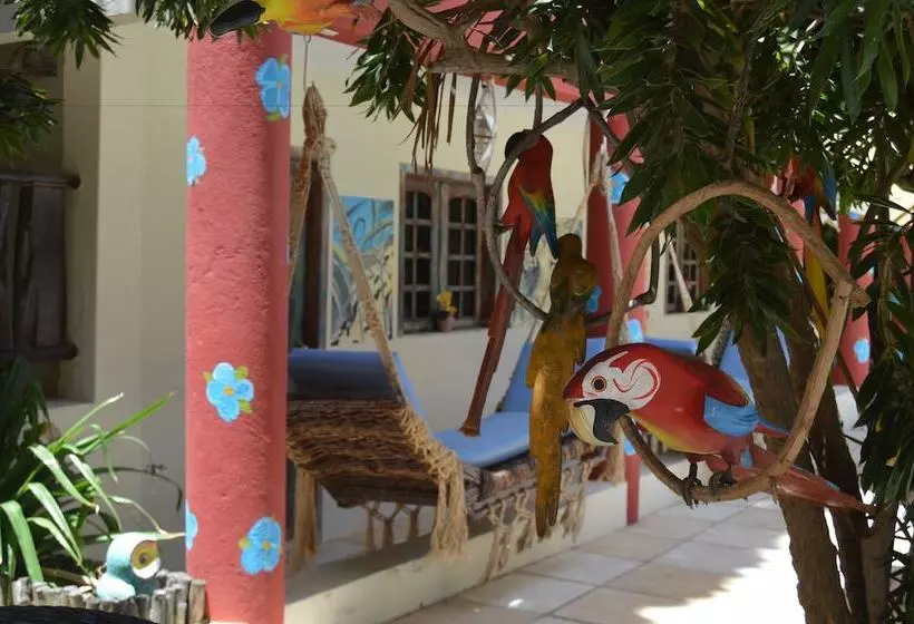 ホテル Pousada Castelinho