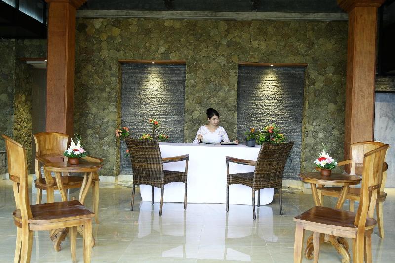 호텔 Puri Karang Besakih