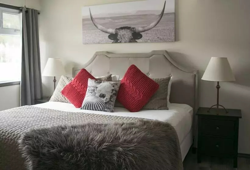 Hotelli Yamnuska Suites