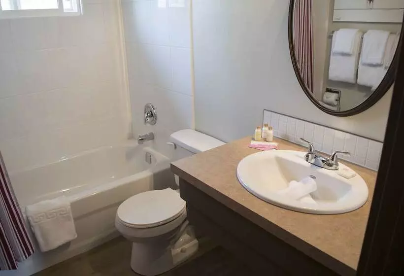 Hotelli Yamnuska Suites