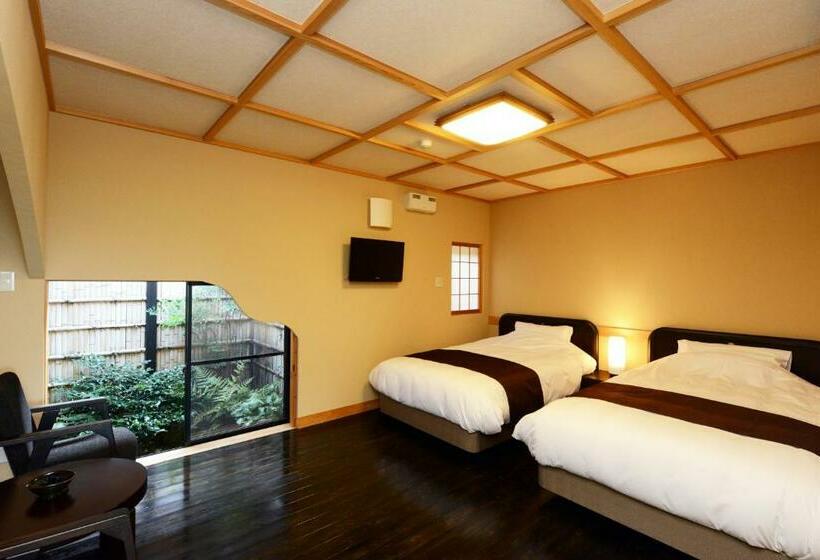 旅館 Ito Yukitei Kawana Bettei