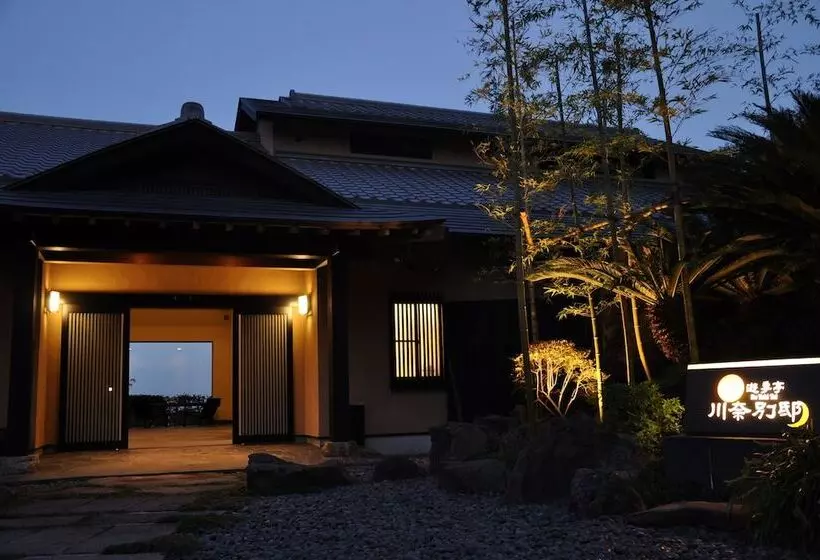 旅館 Ito Yukitei Kawana Bettei