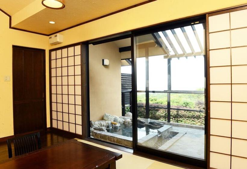 旅館 Ito Yukitei Kawana Bettei