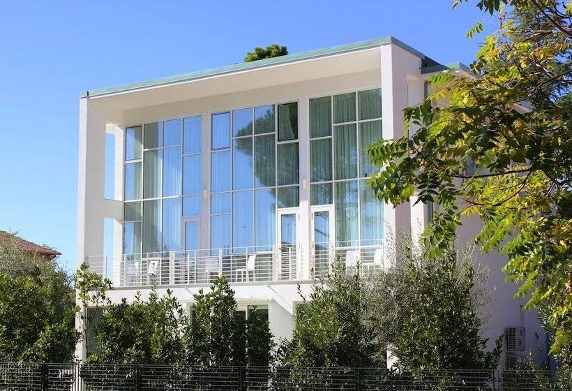 簡易ホテル Summa Resort