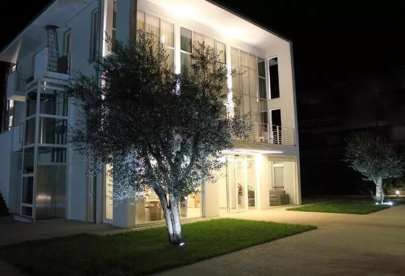 簡易ホテル Summa Resort