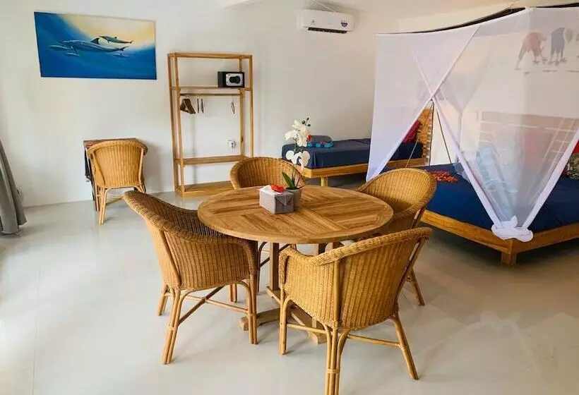 ホテル Damai Bungalows