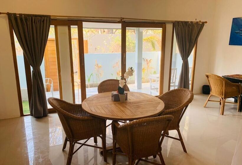 호텔 Damai Bungalows