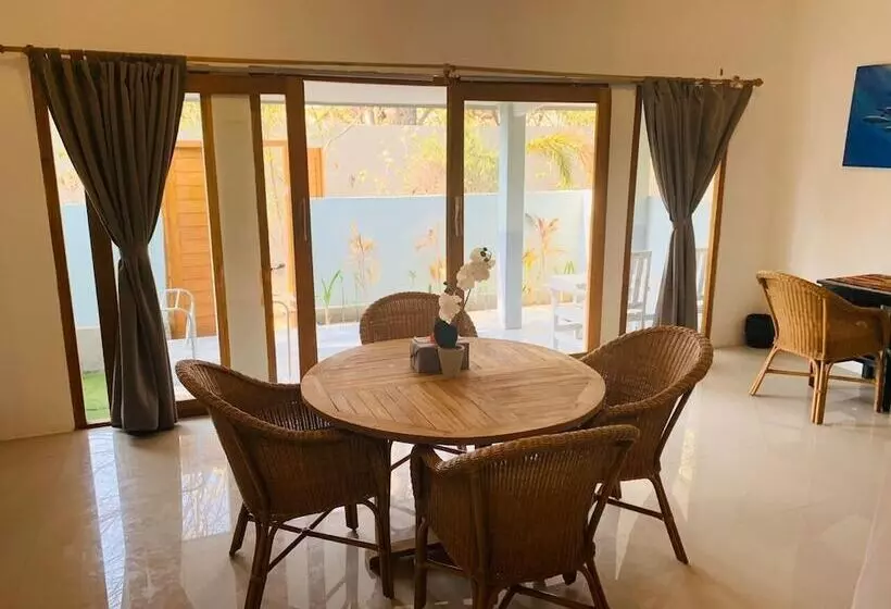 ホテル Damai Bungalows