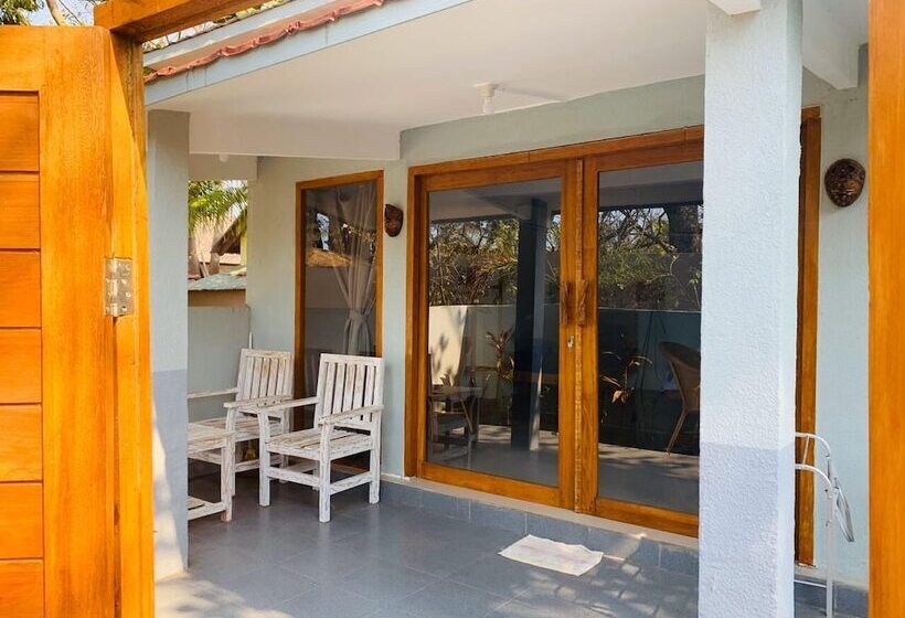 호텔 Damai Bungalows