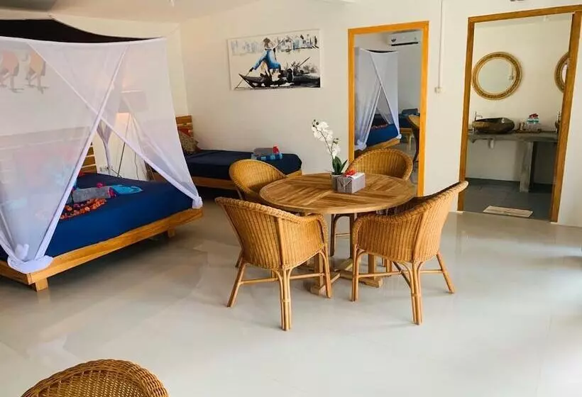 ホテル Damai Bungalows