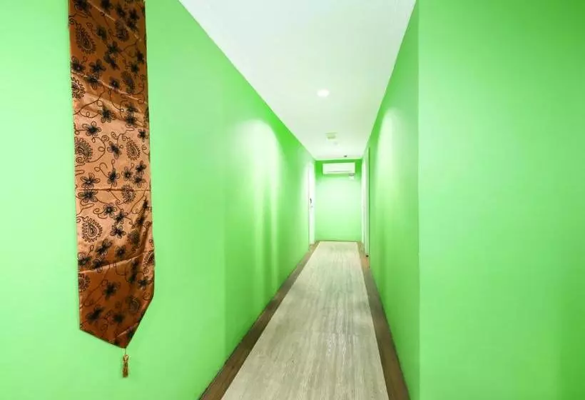 ホテル De Eco Inn (klang)