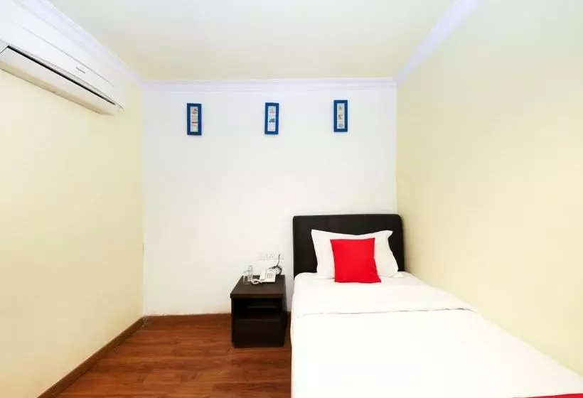 ホテル De Eco Inn (klang)
