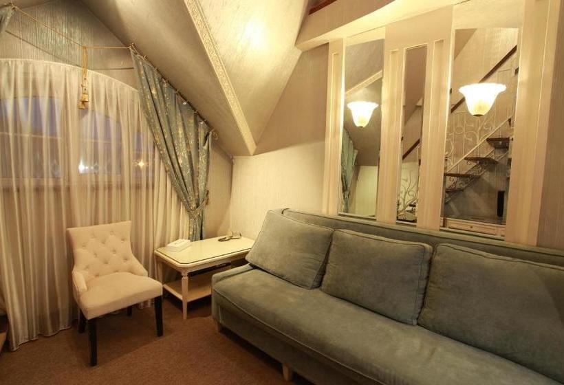 Отель Dvoryanskoe Gnezdo