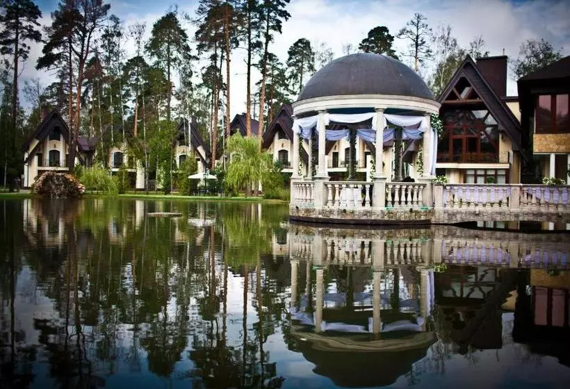 ホテル Dvoryanskoe Gnezdo