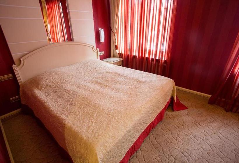 Отель Dvoryanskoe Gnezdo