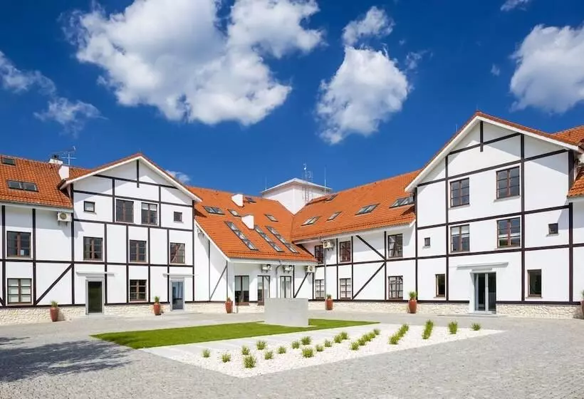 Hotelli Narie Resort & Spa