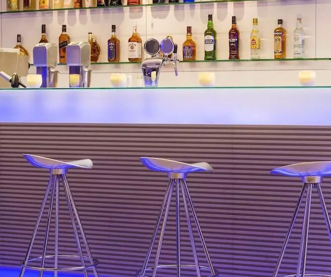 Hotelli Narie Resort & Spa