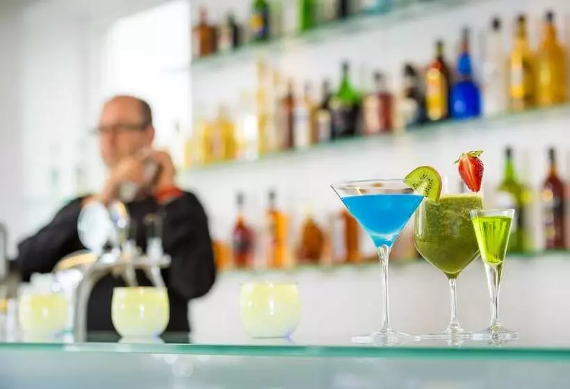 Hotelli Narie Resort & Spa