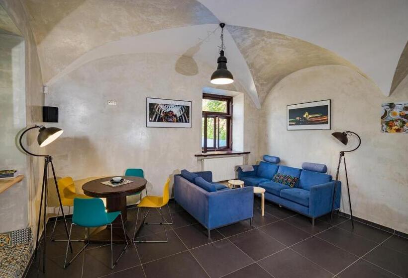 호스텔 Oki Doki Old Town