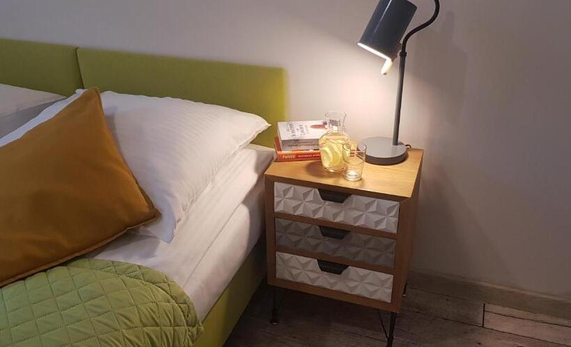 호스텔 Oki Doki Old Town