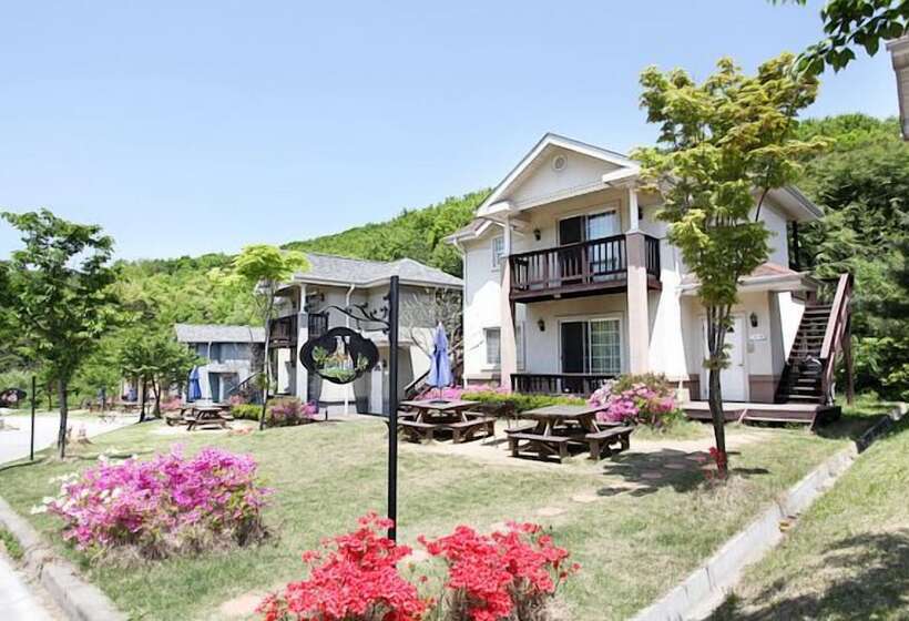 Yongin Doongji Art Village Pension