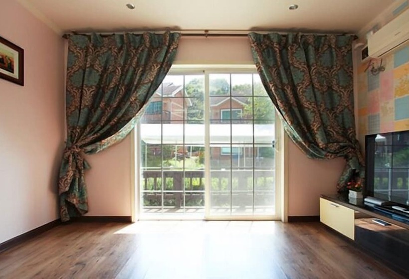 Yongin Doongji Art Village Pension