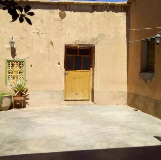 ペンション Gite Chez L'habitant Amzil