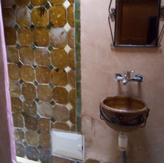 بنسيون Gite Chez L'habitant Amzil