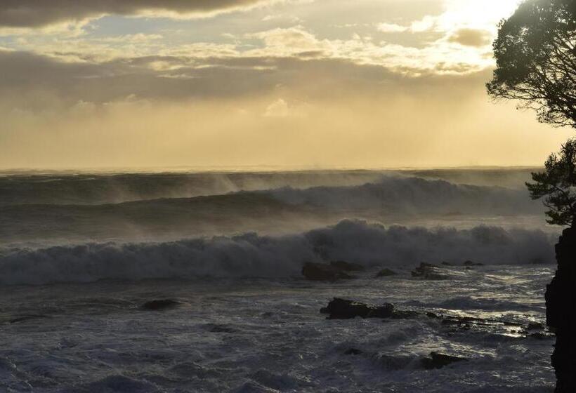 Ryokan Xyz Private Spa And Seaside Resort