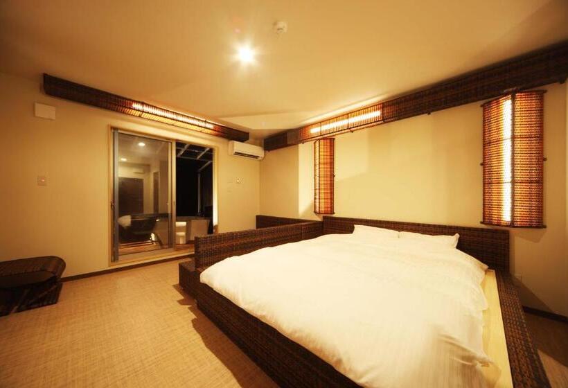 Ryokan Xyz Private Spa And Seaside Resort