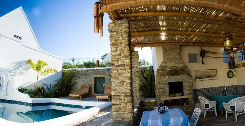 Classic Lodge   Cape Dutch Quarters