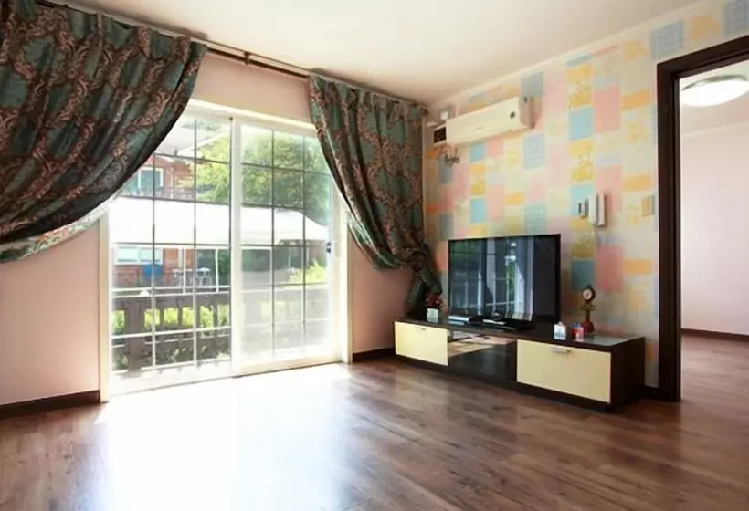 Yongin Doongji Art Village Pension