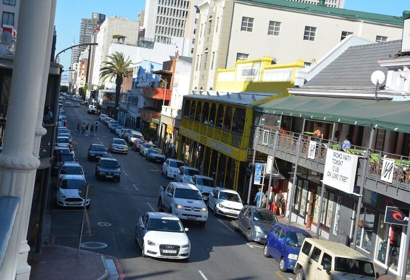 הוסטל Urban Hive Backpackers