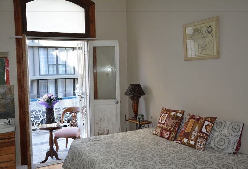 הוסטל Urban Hive Backpackers