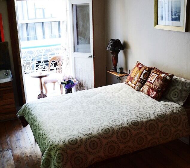 הוסטל Urban Hive Backpackers