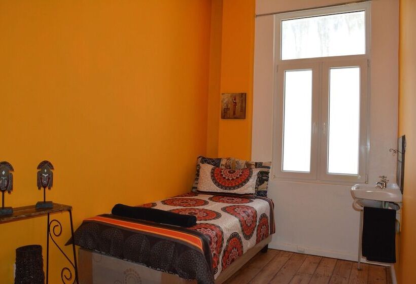 הוסטל Urban Hive Backpackers