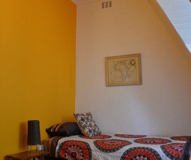 הוסטל Urban Hive Backpackers