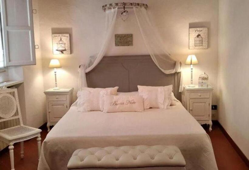 تختخواب و صبحانه La Butterfly Relais