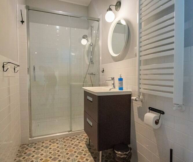 City Lights Apartments