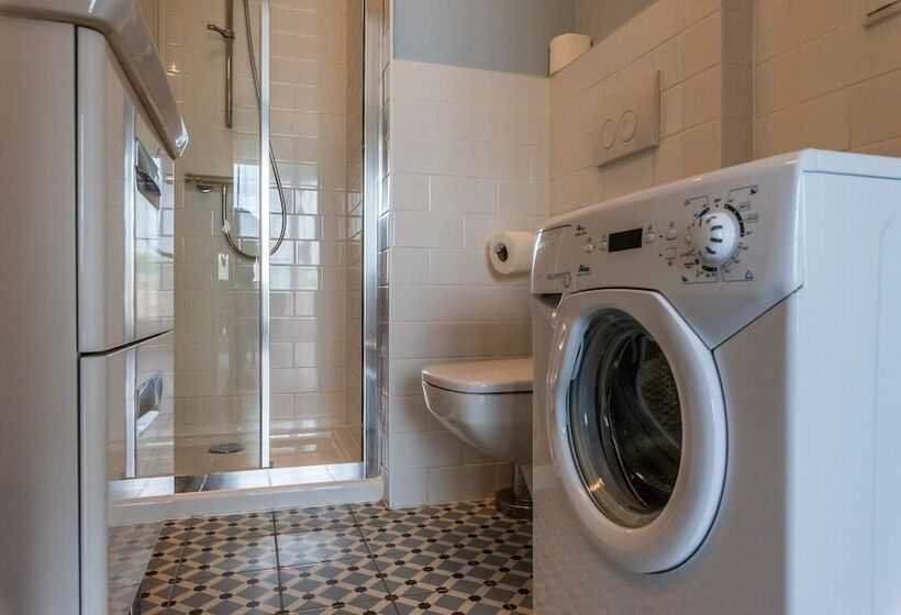 City Lights Apartments