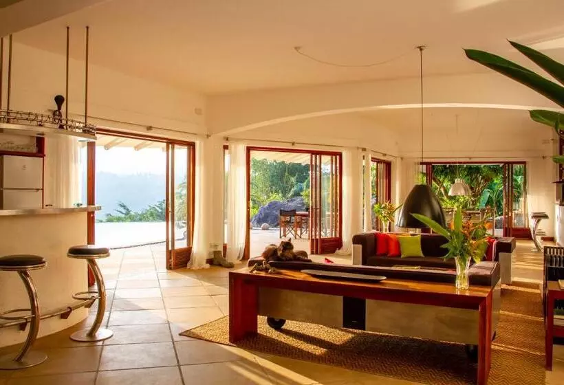 ホテル Bougainvillea Retreat