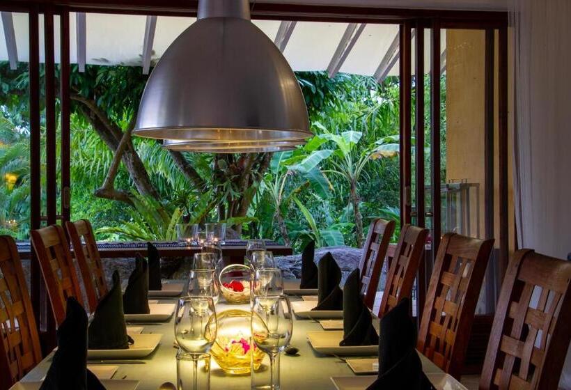 Отель Bougainvillea Retreat