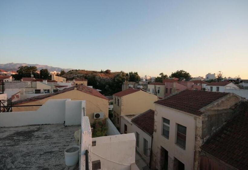 هتل Chania Rooms