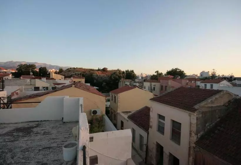 هتل Chania Rooms