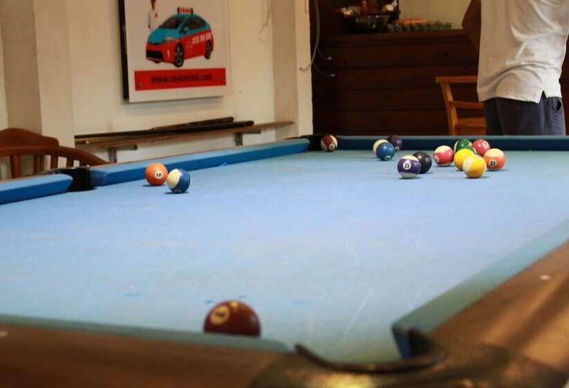 Hôtel Traveller's Lodge