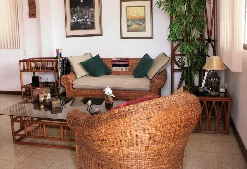 Majatalo Cesar's House Salinas